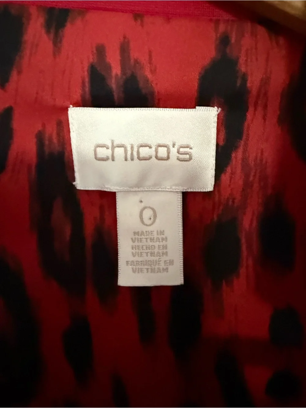 Chico's Red Open-Front Ponte fold accents  Blazer in size Small (0)